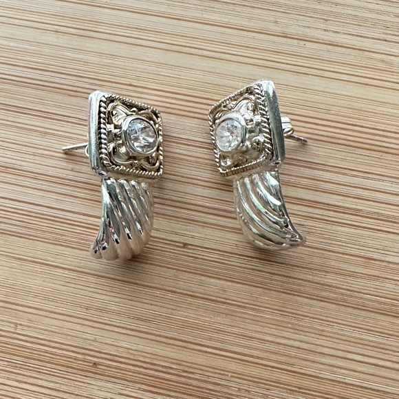 Vintage 925 Sterling Silver Earrings with 925 Backs - Picture 7 of 16
